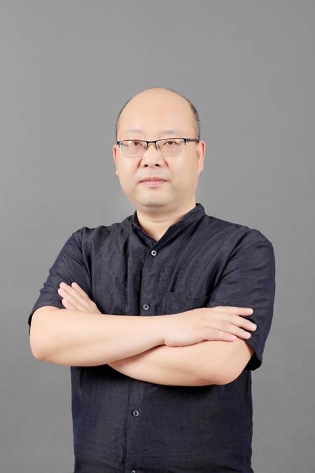 王磊.png