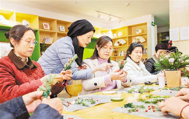 �������������ֵֽ�����Է��������ʦ�ӽ��������������ѧԺ���������Ž̾������ʻ��������롣���� �Ž��� ��/�Ӿ�����