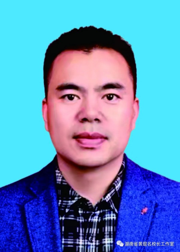 1740556727508433.jpg 薛宏军照片.jpg