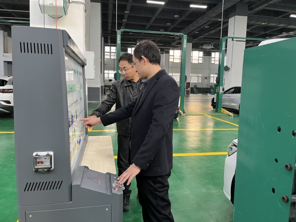 教育帮扶韩福森照片 (2)_副本.jpg