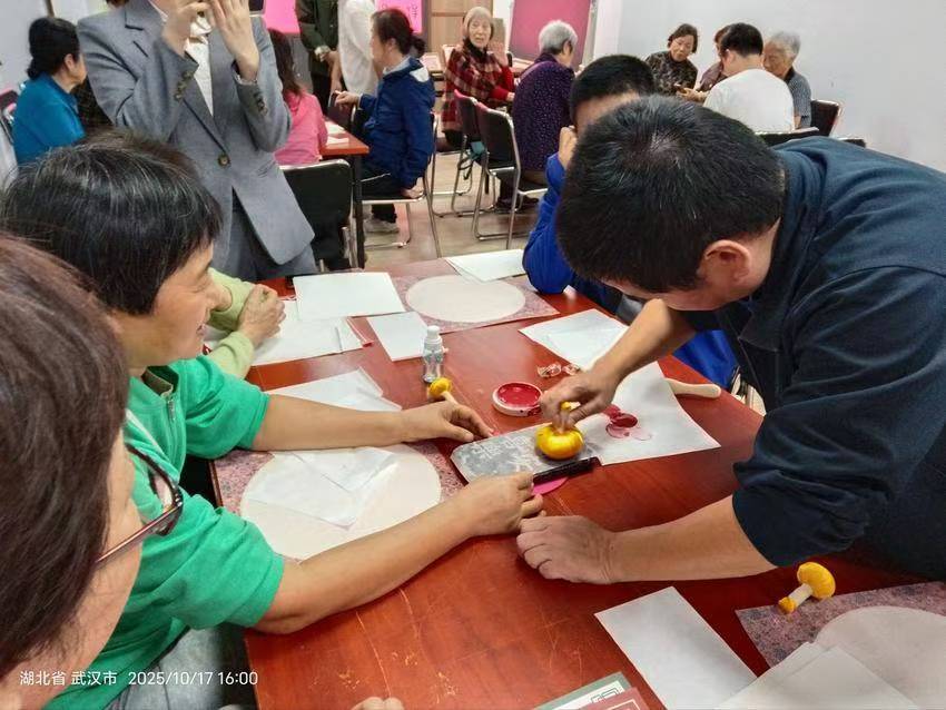 1761232525862528.jpg 1761232525862528.jpg