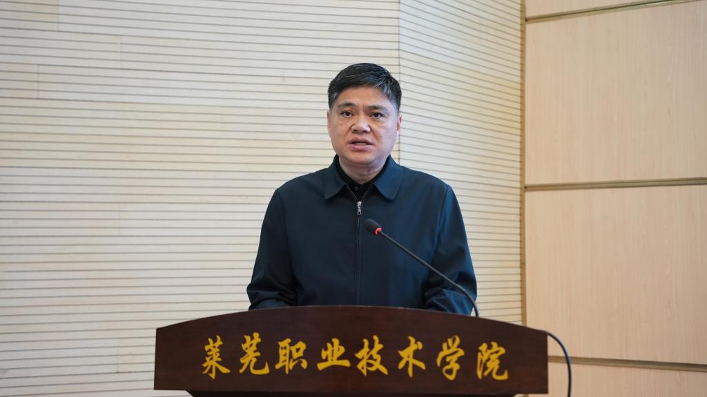 1764932576416464.jpg 1764932576416464.jpg