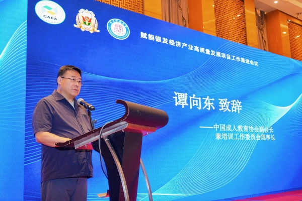 176544482_副本.jpg